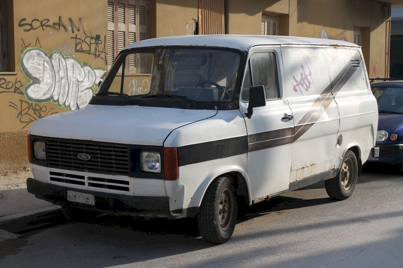 Các đời xe Ford Transit: lịch sử hình thành